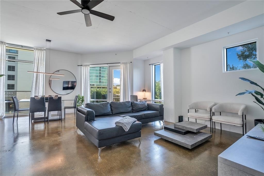 525 E Jackson Street - Photo 19