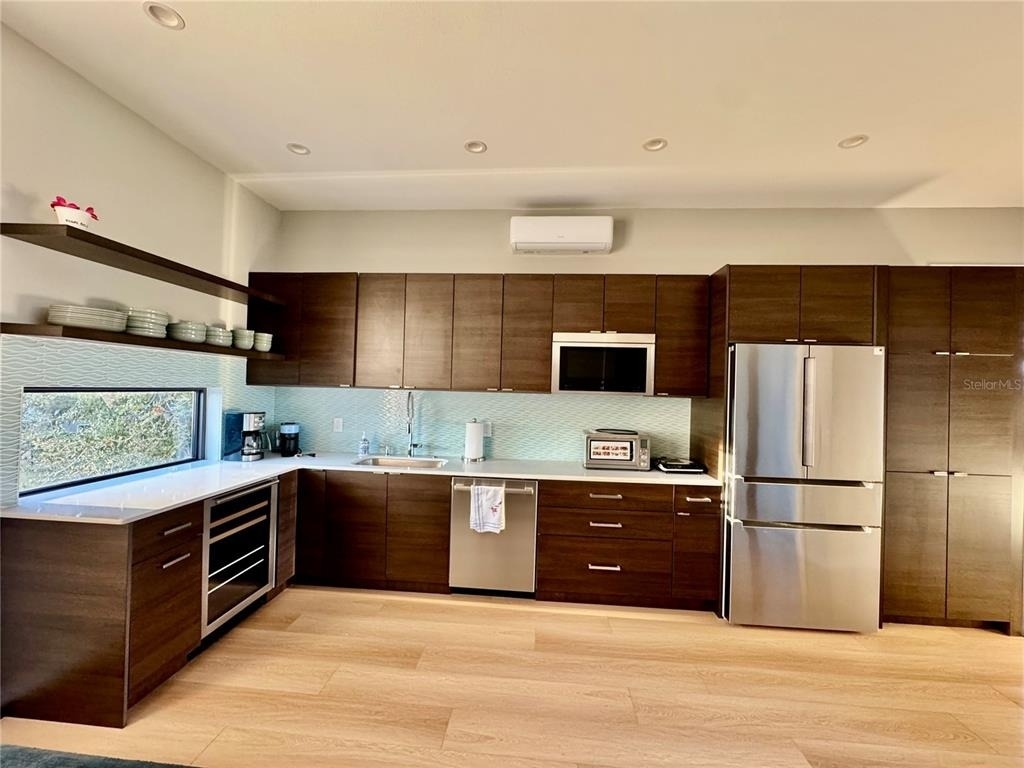 1324 S Daytona Avenue - Photo 2