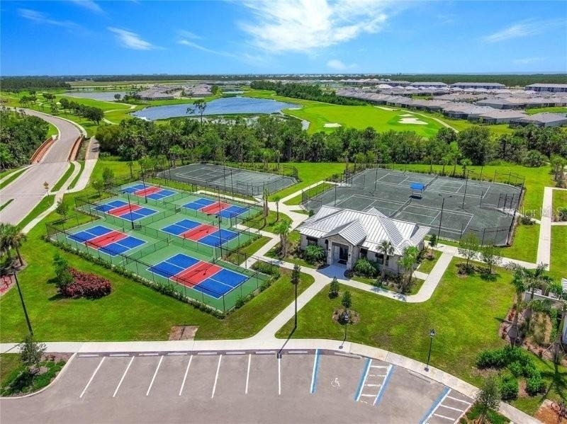 14071 Heritage Landing Boulevard - Photo 1