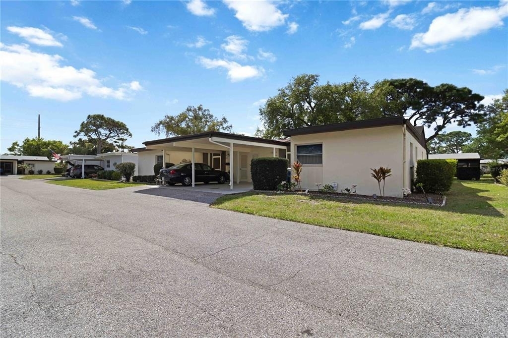 6215 Green View Circle - Photo 1