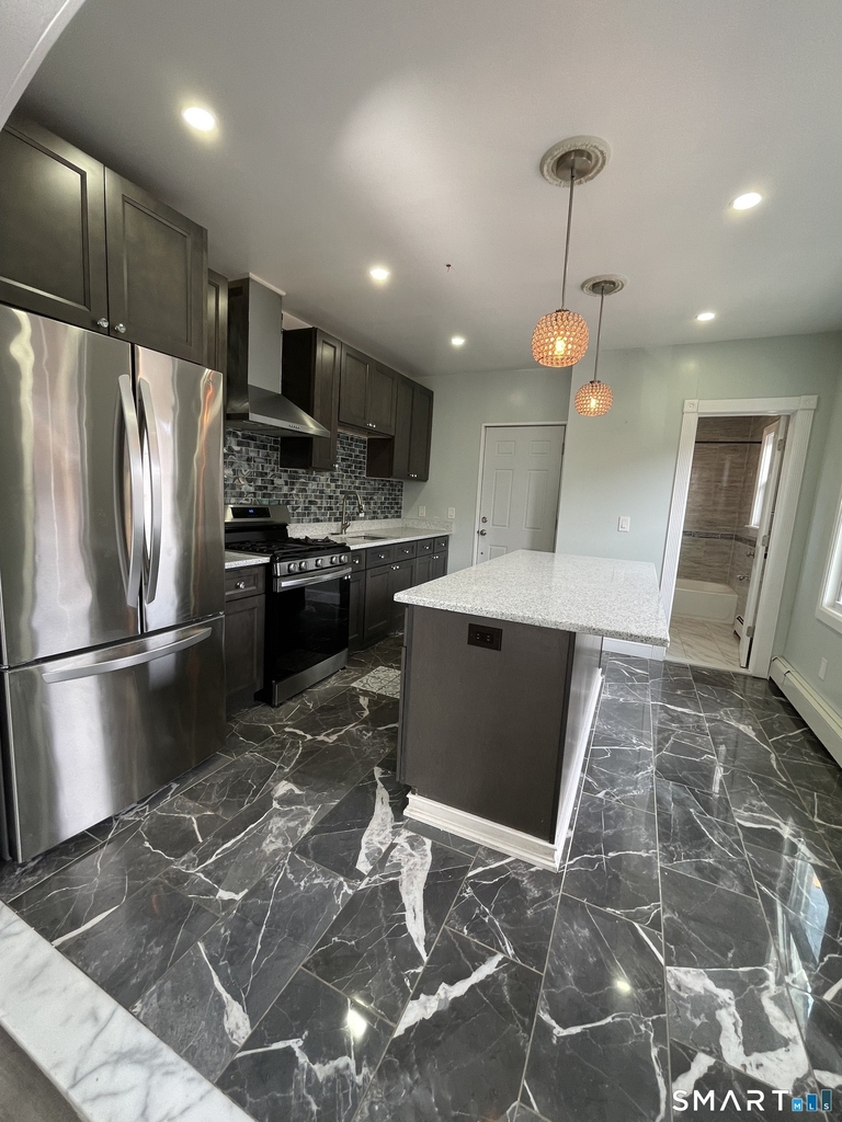 176 Pearl Street - Photo 2