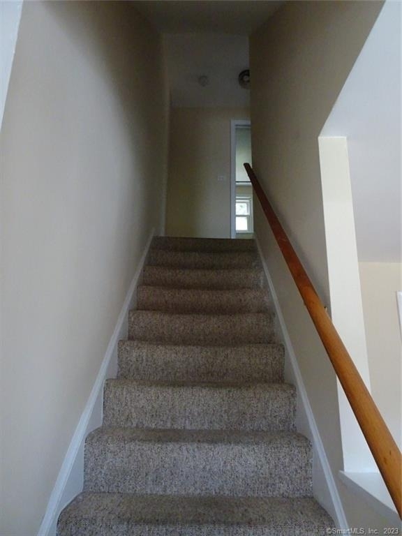 7 Eclipse Avenue - Photo 5