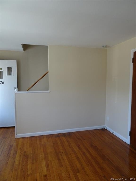 7 Eclipse Avenue - Photo 2