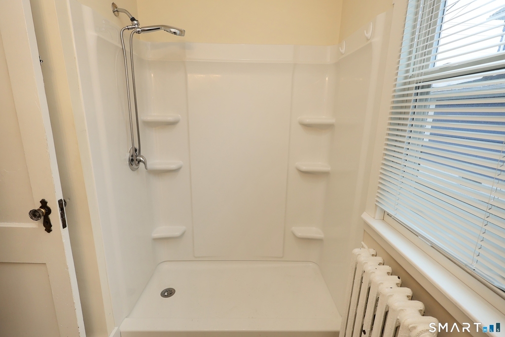 146 Division Street - Photo 16