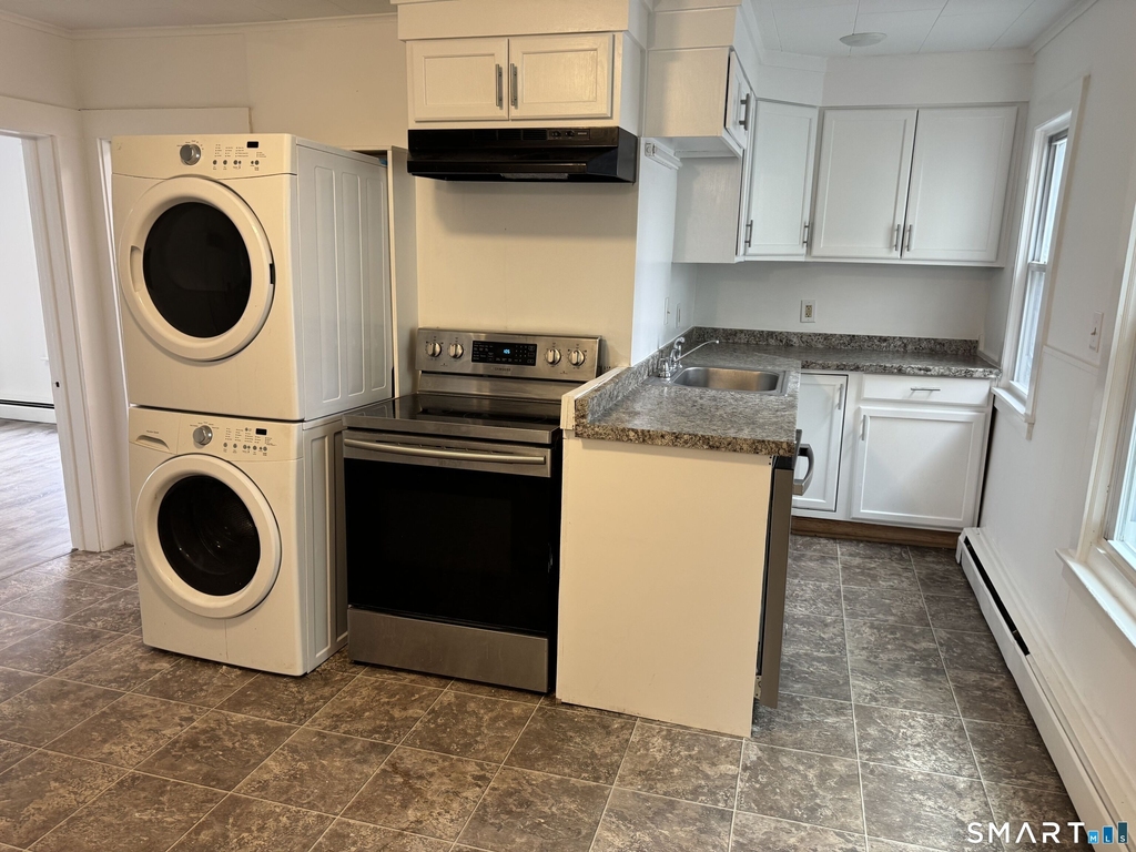 70 Woodbine Street - Photo 0