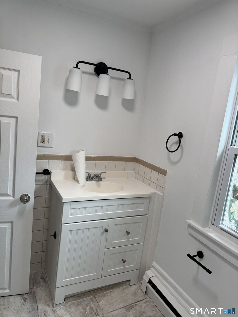 70 Woodbine Street - Photo 6