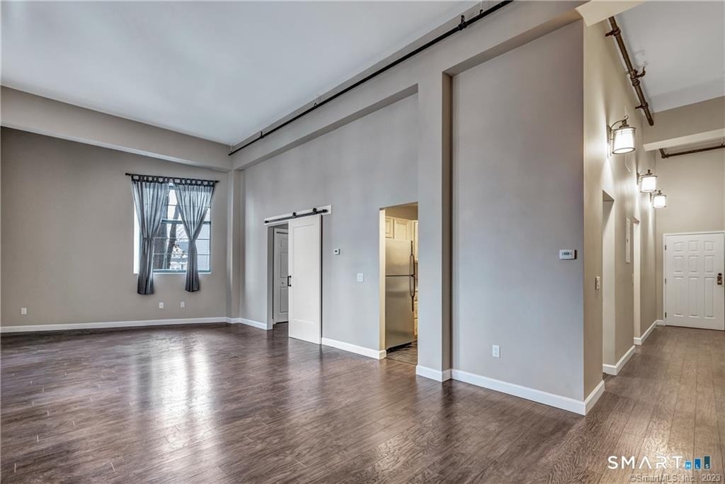 25 Grand Street - Photo 4