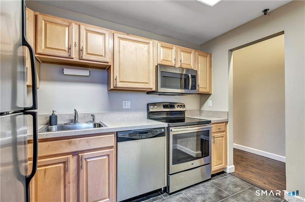 25 Grand Street - Photo 6