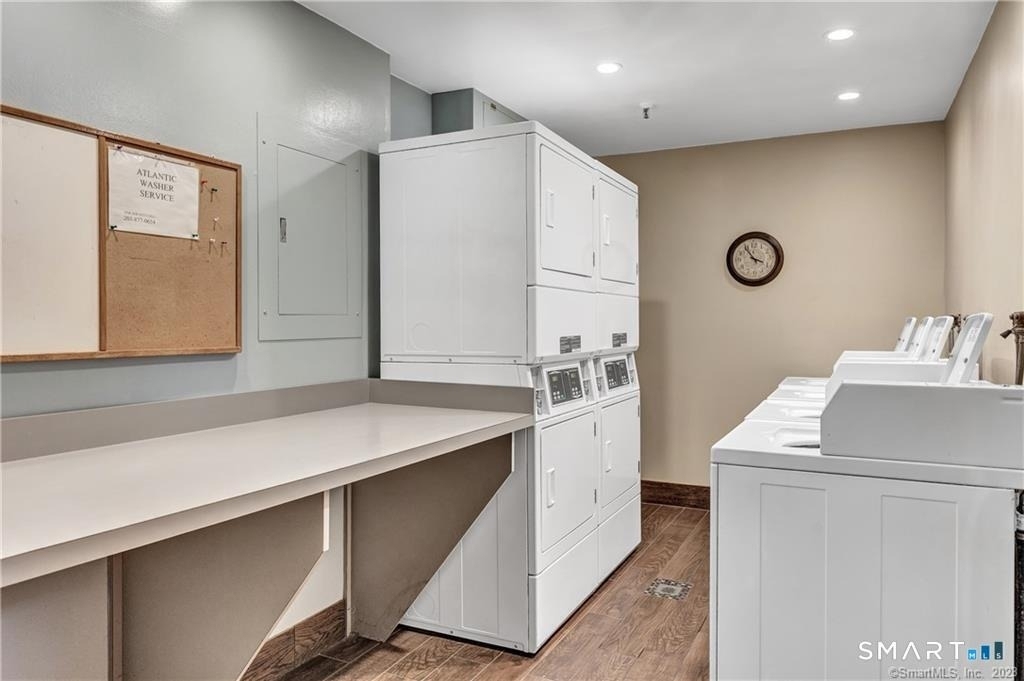 25 Grand Street - Photo 23