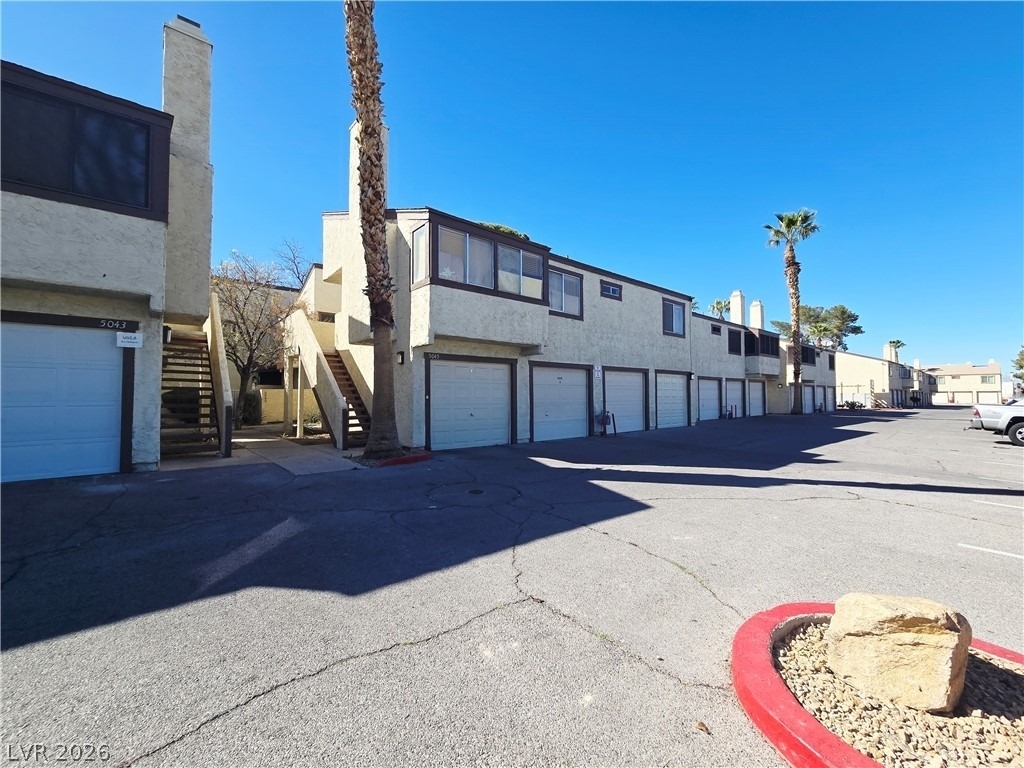 5045 Spencer Street - Photo 16