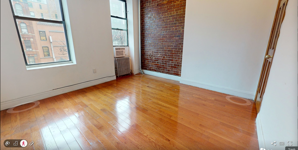  9th Avenue - Photo 0