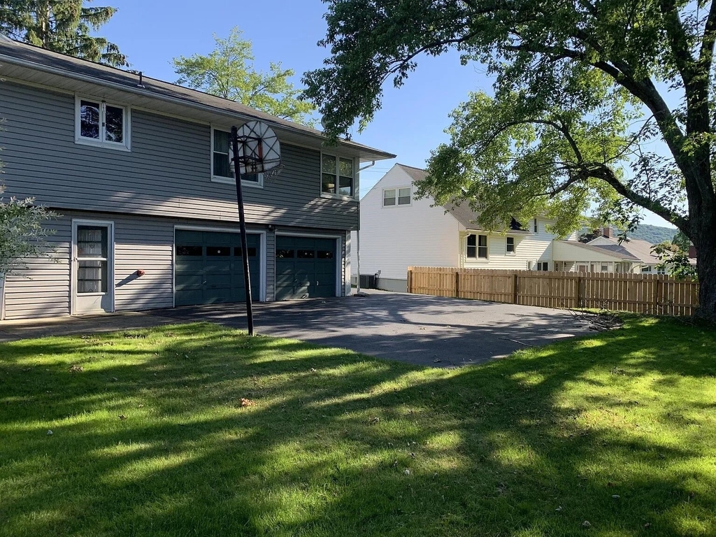 3137 Belmont Avenue - Photo 8