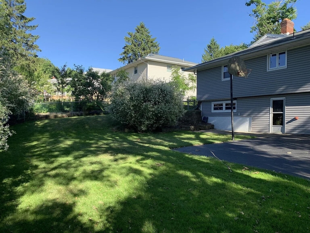 3137 Belmont Avenue - Photo 3