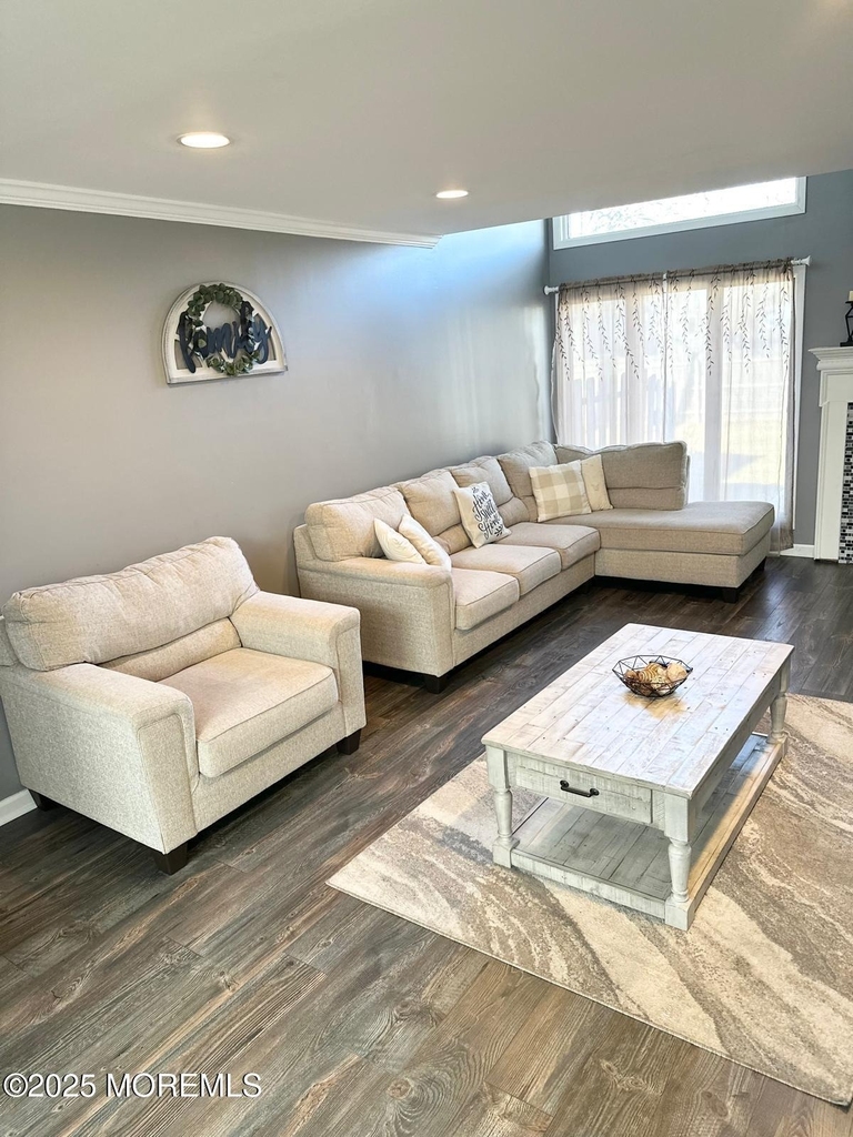 49 White Swan Way - Photo 8