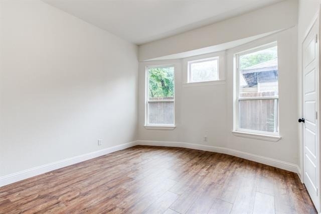 3423 S Harwood Street - Photo 6