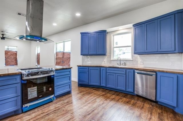 3423 S Harwood Street - Photo 3