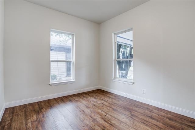 3423 S Harwood Street - Photo 9