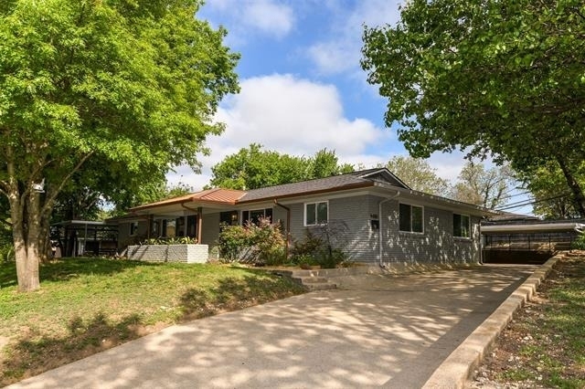4408 Granbury Road - Photo 1
