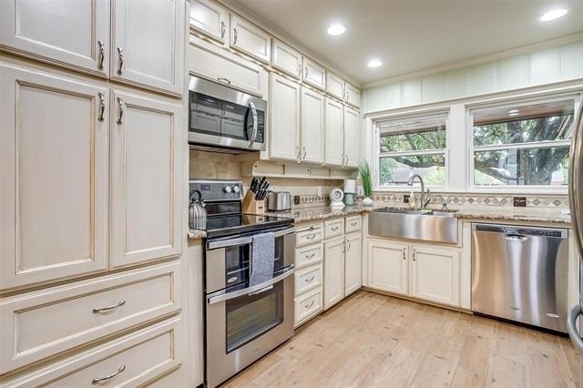 1505 N Riverside Drive - Photo 13