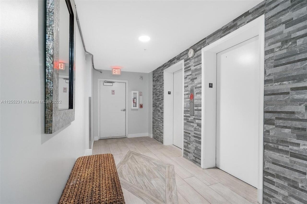 1505 N Riverside Drive - Photo 21