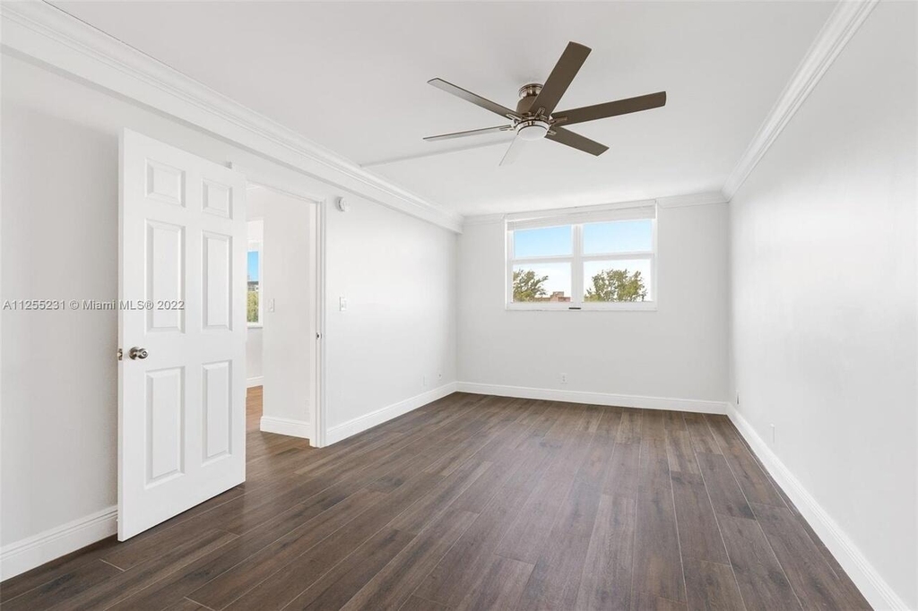 1505 N Riverside Drive - Photo 11