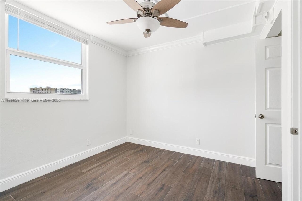 1505 N Riverside Drive - Photo 15