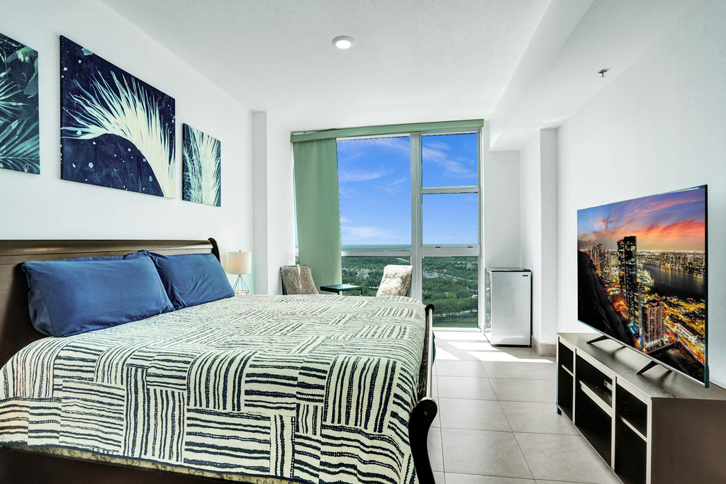 2641 N Flamingo Road - Photo 4