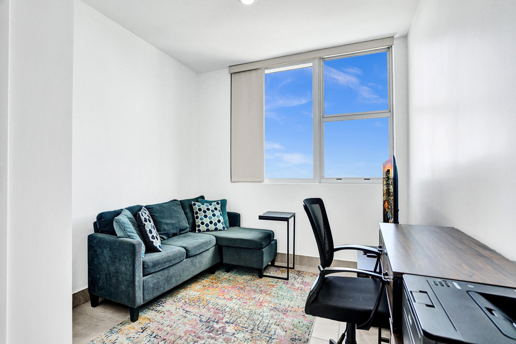 2641 N Flamingo Road - Photo 32