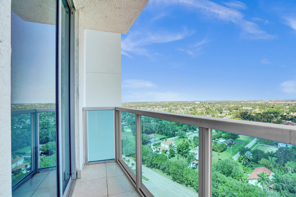 2641 N Flamingo Road - Photo 39
