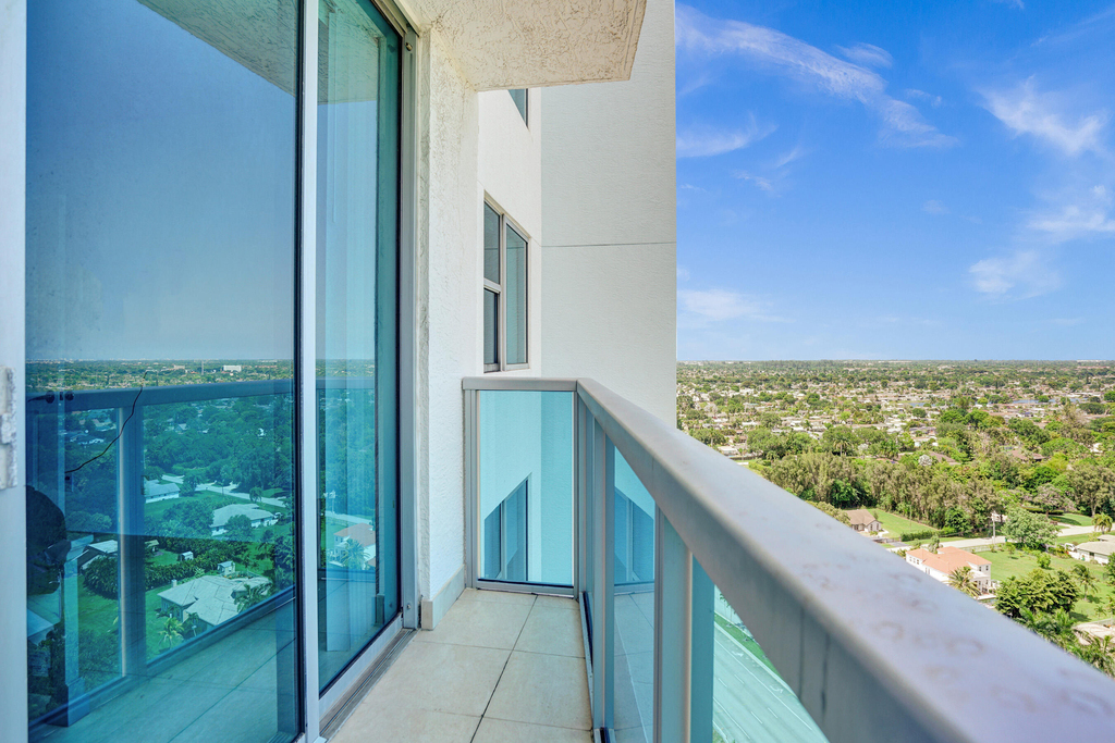 2641 N Flamingo Road - Photo 40