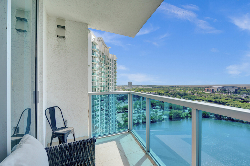 2641 N Flamingo Road - Photo 26