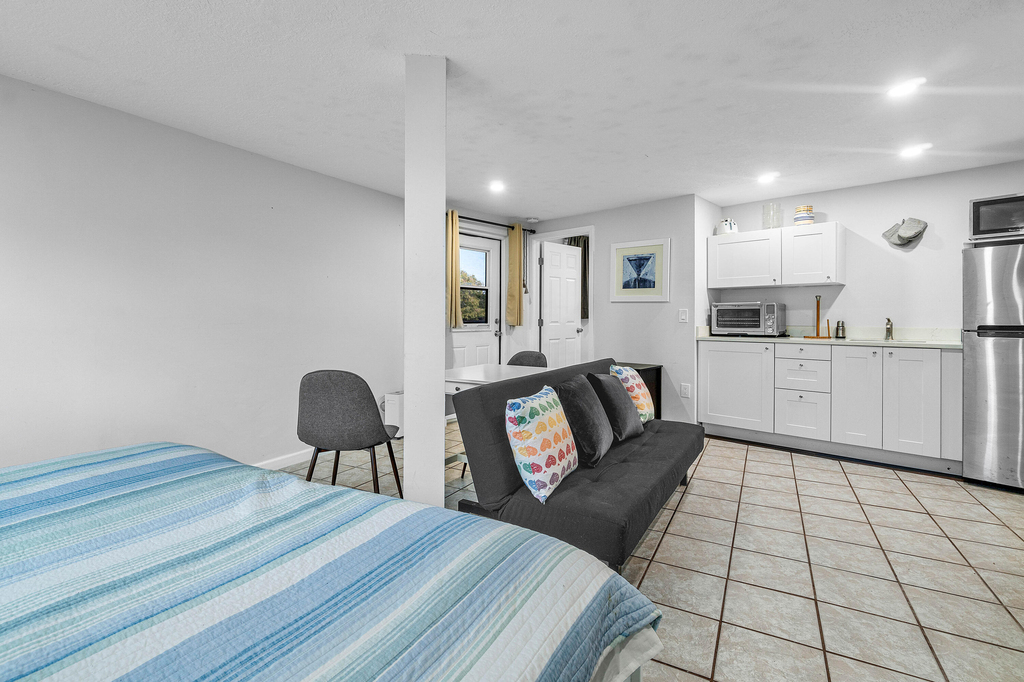 2080 Canter Way - Photo 15