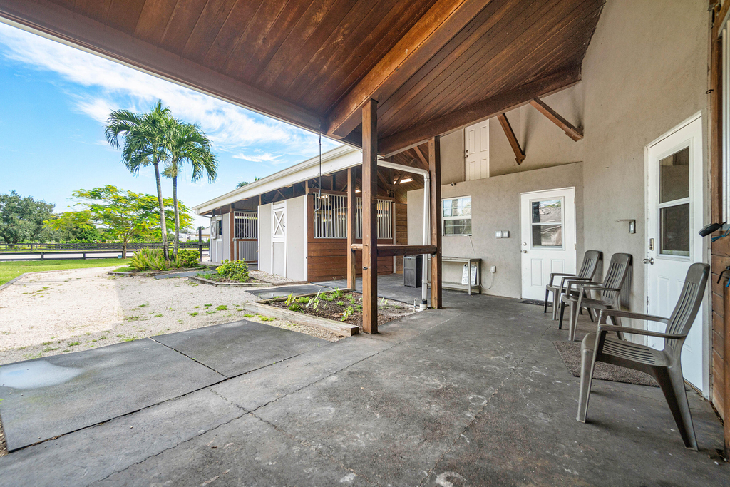 2080 Canter Way - Photo 8