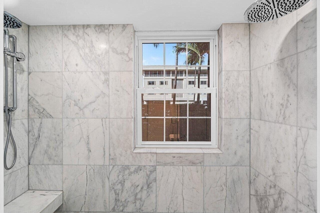 226 Brazilian Avenue - Photo 17