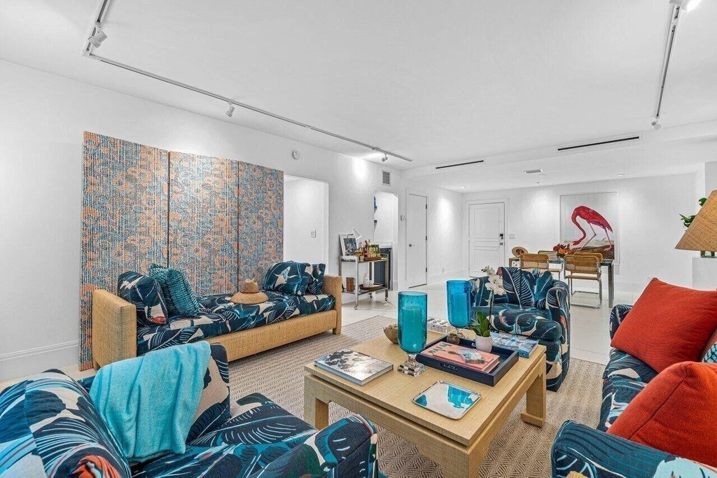 226 Brazilian Avenue - Photo 9