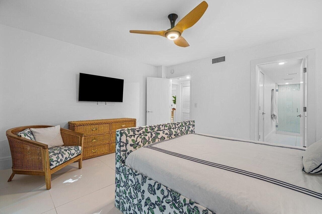 226 Brazilian Avenue - Photo 20