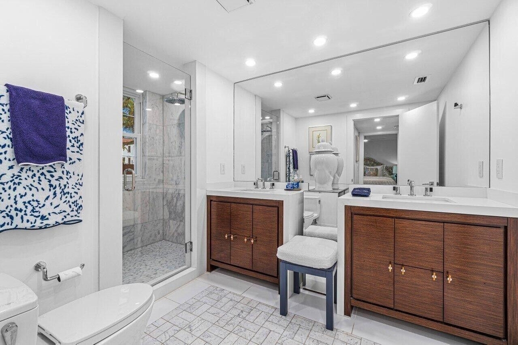 226 Brazilian Avenue - Photo 15