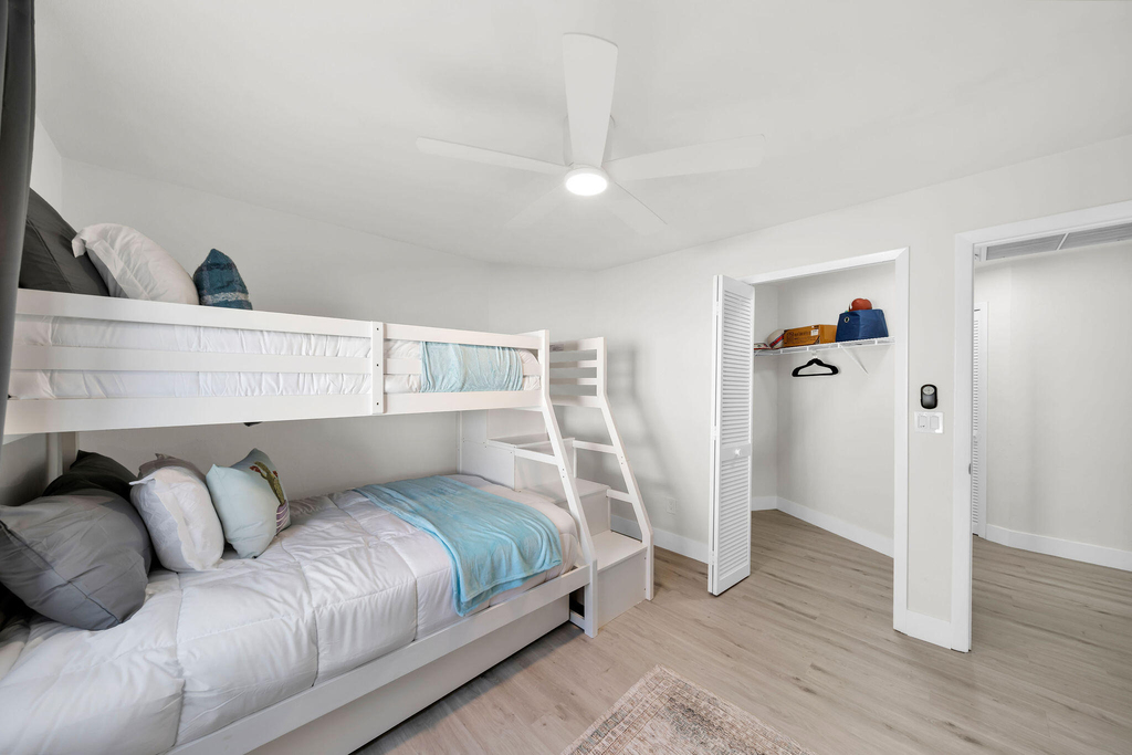 2723 Sw 5th Avenue - Photo 6