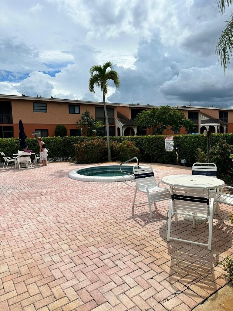 50 Se 12th Street - Photo 12