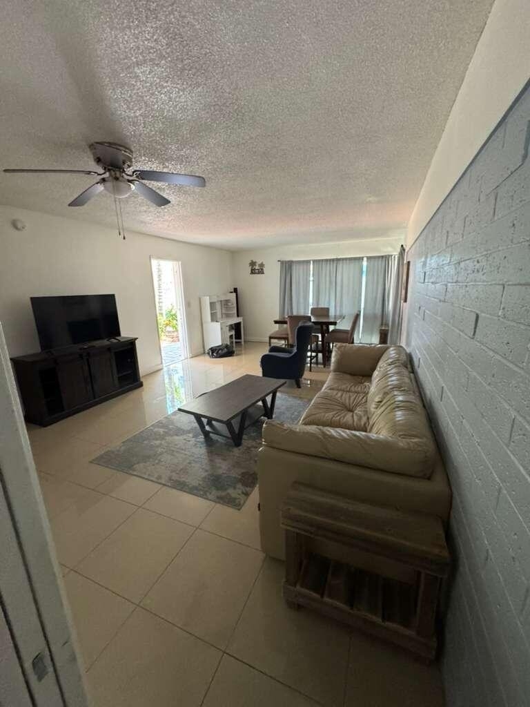 1001 S Riverside Drive - Photo 5