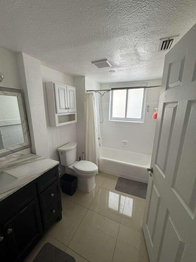 1001 S Riverside Drive - Photo 2