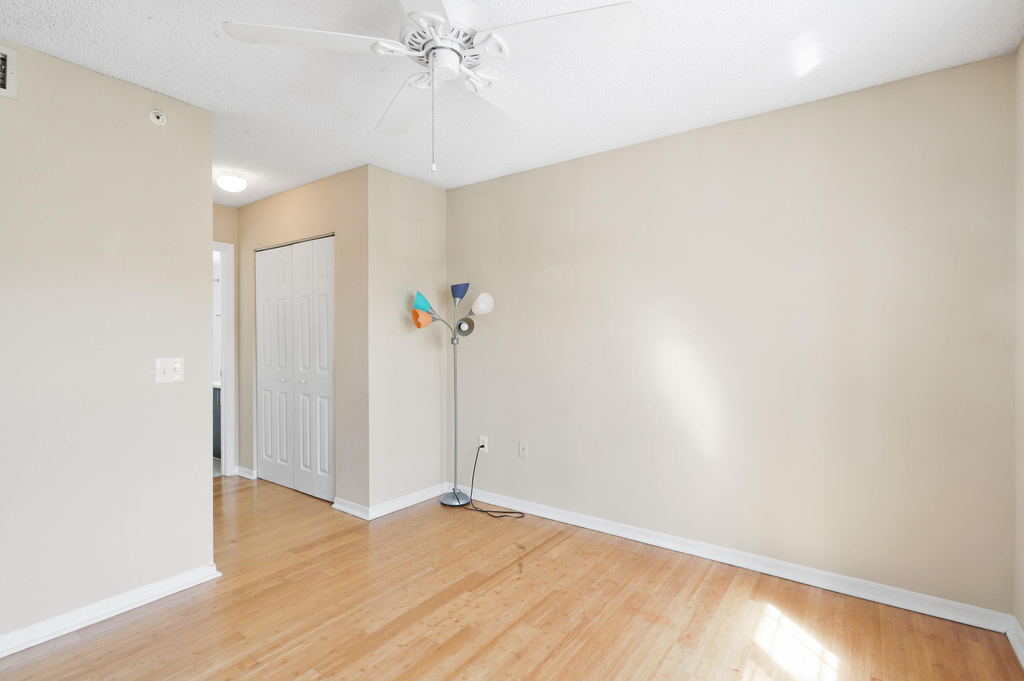 4159 N Haverhill Road - Photo 15