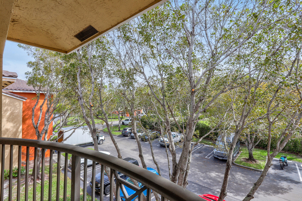 4159 N Haverhill Road - Photo 21