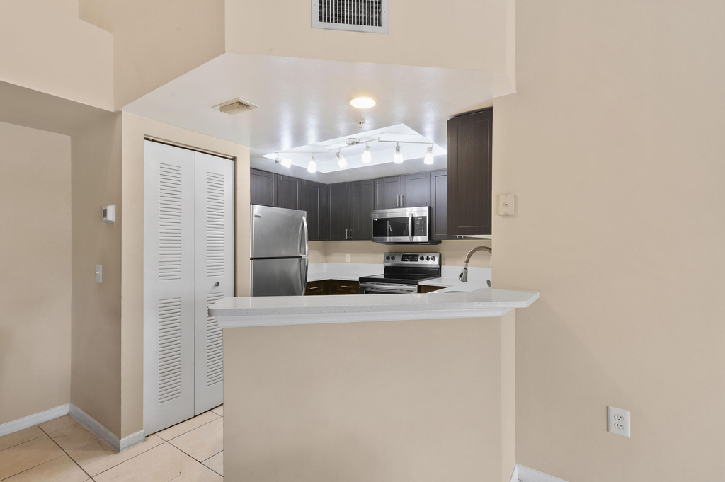 4159 N Haverhill Road - Photo 6