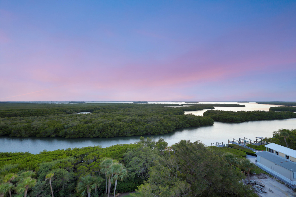 5059 N Hwy A1a - Photo 0