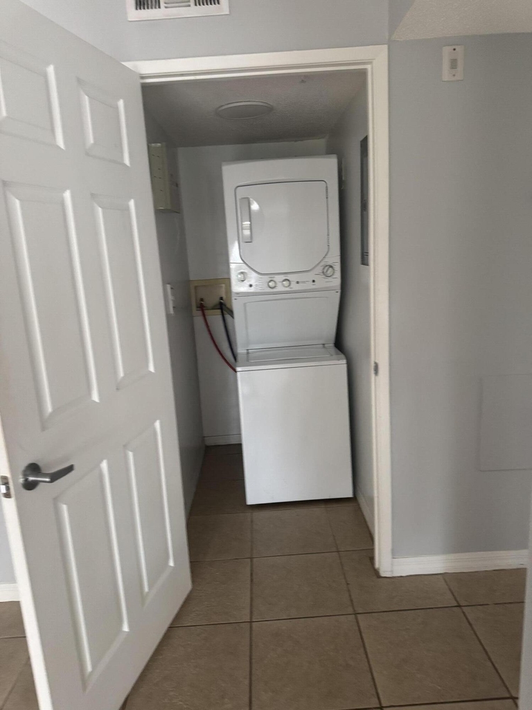 1670 N 42nd Circle - Photo 3