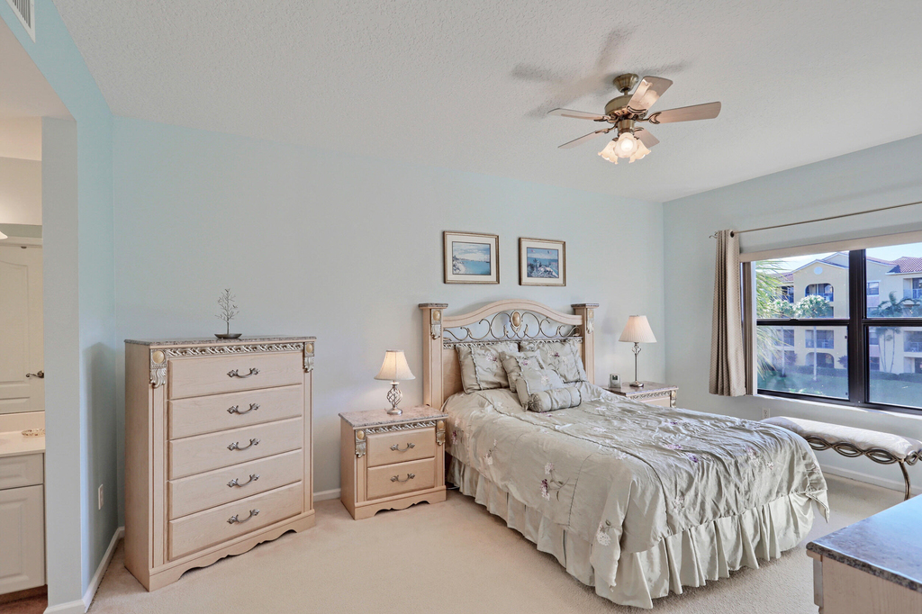 800 Uno Lago Drive - Photo 24