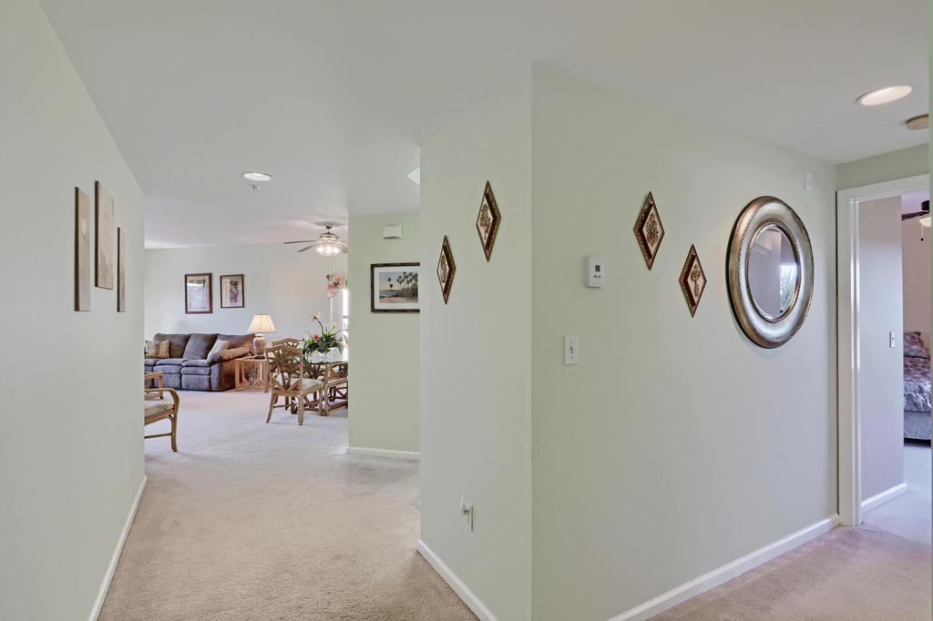 800 Uno Lago Drive - Photo 4
