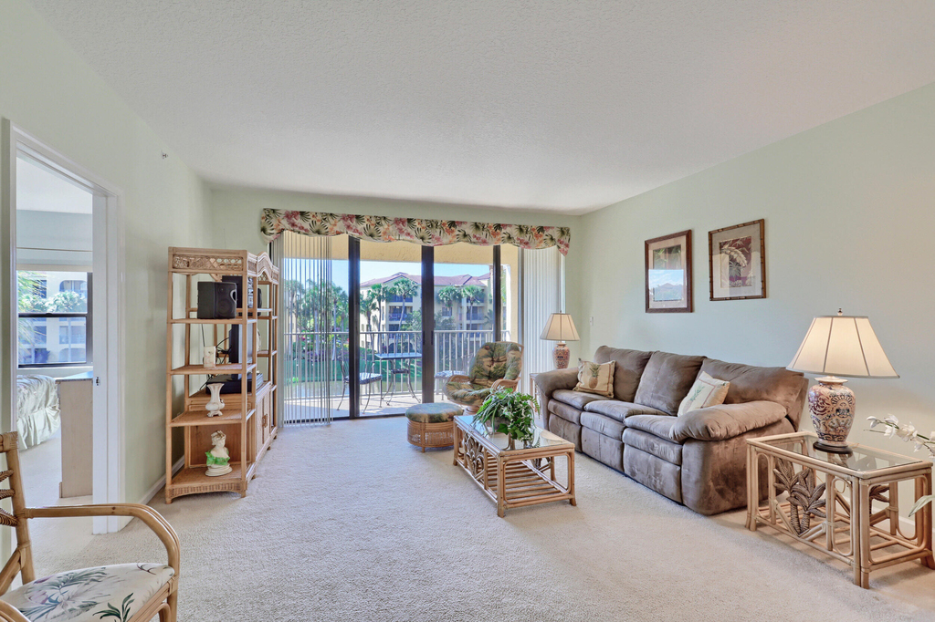 800 Uno Lago Drive - Photo 17