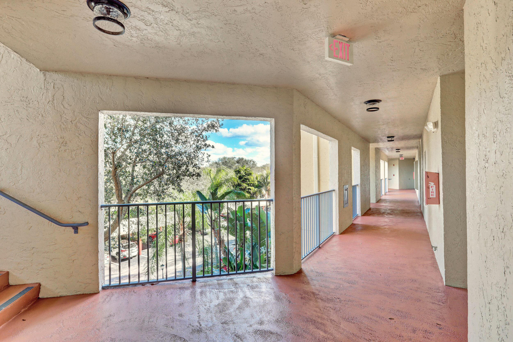 800 Uno Lago Drive - Photo 50